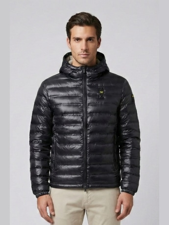 Blauer giubbotto nero uomo logo sul braccio