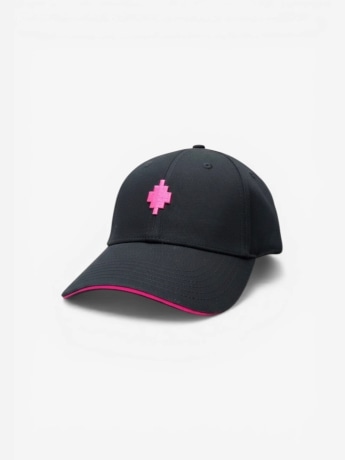Marcelo Burlon cappello nero uomo logo fucsia